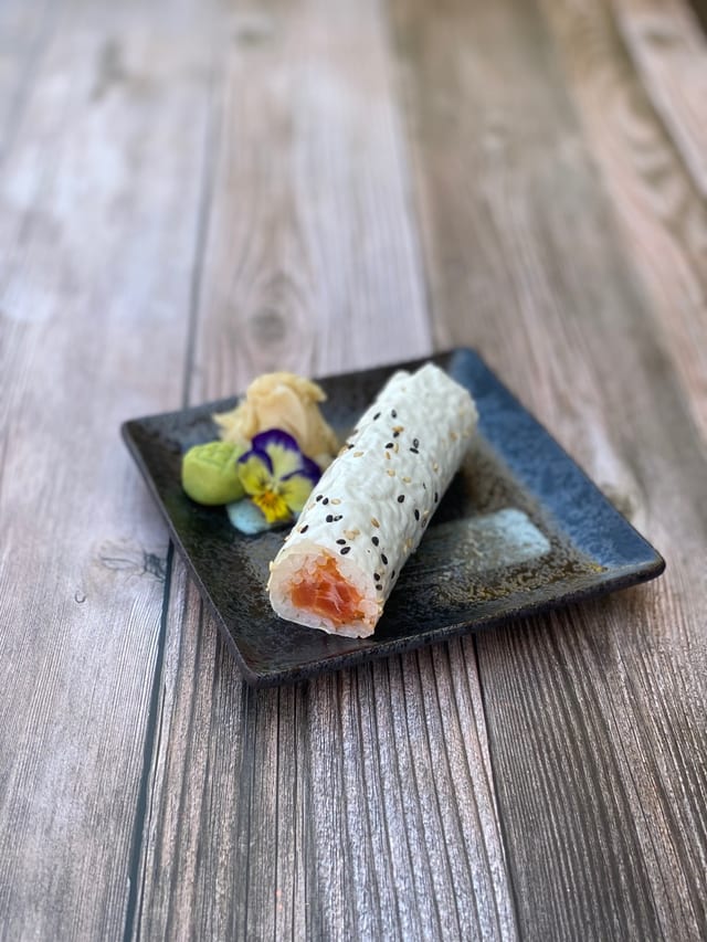 Salmon Hand Roll.