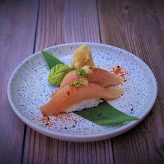 Spicy Garlic Albacore Tataki Sushi