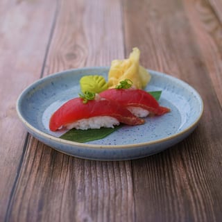 Spicy Garlic Tuna Tataki Sushi