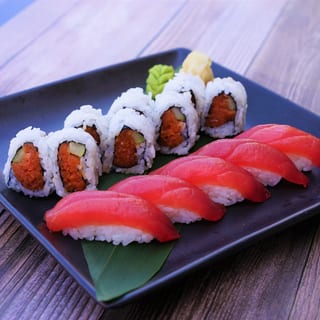 Tuna Sushi Special