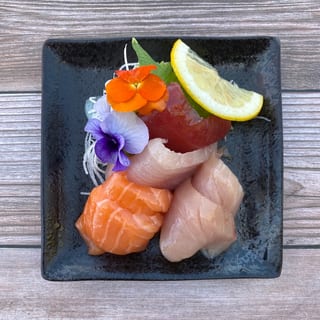 Assorted Sashimi 6pc