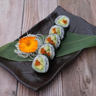 Vegetable Roll [v]
